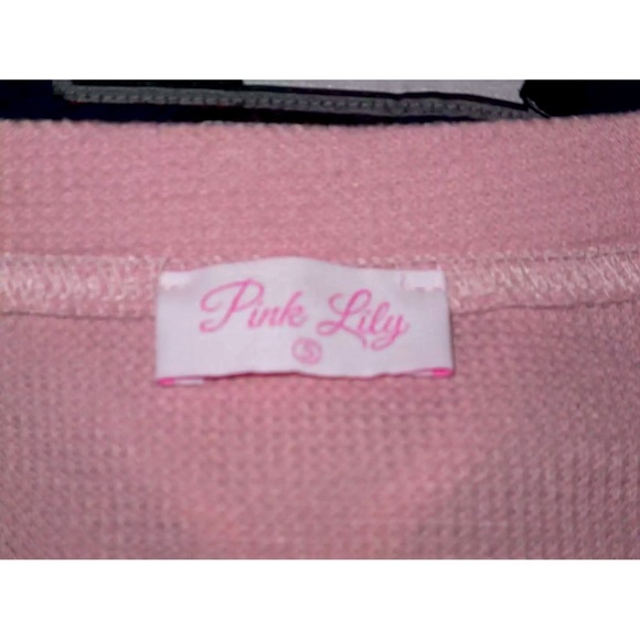 Pink Lily Size Small Pink Sweater‎ - Picture 2 of 3
